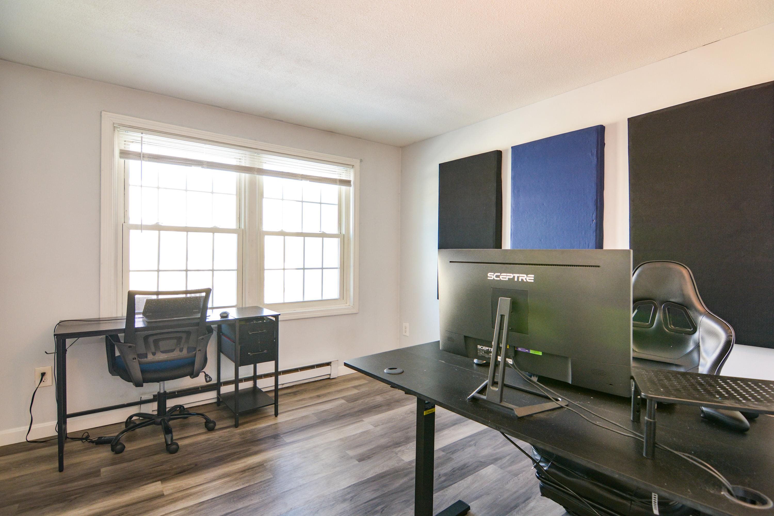 794 Court Street, Unit D Keene, NH 03431 - Photo 14 of 26