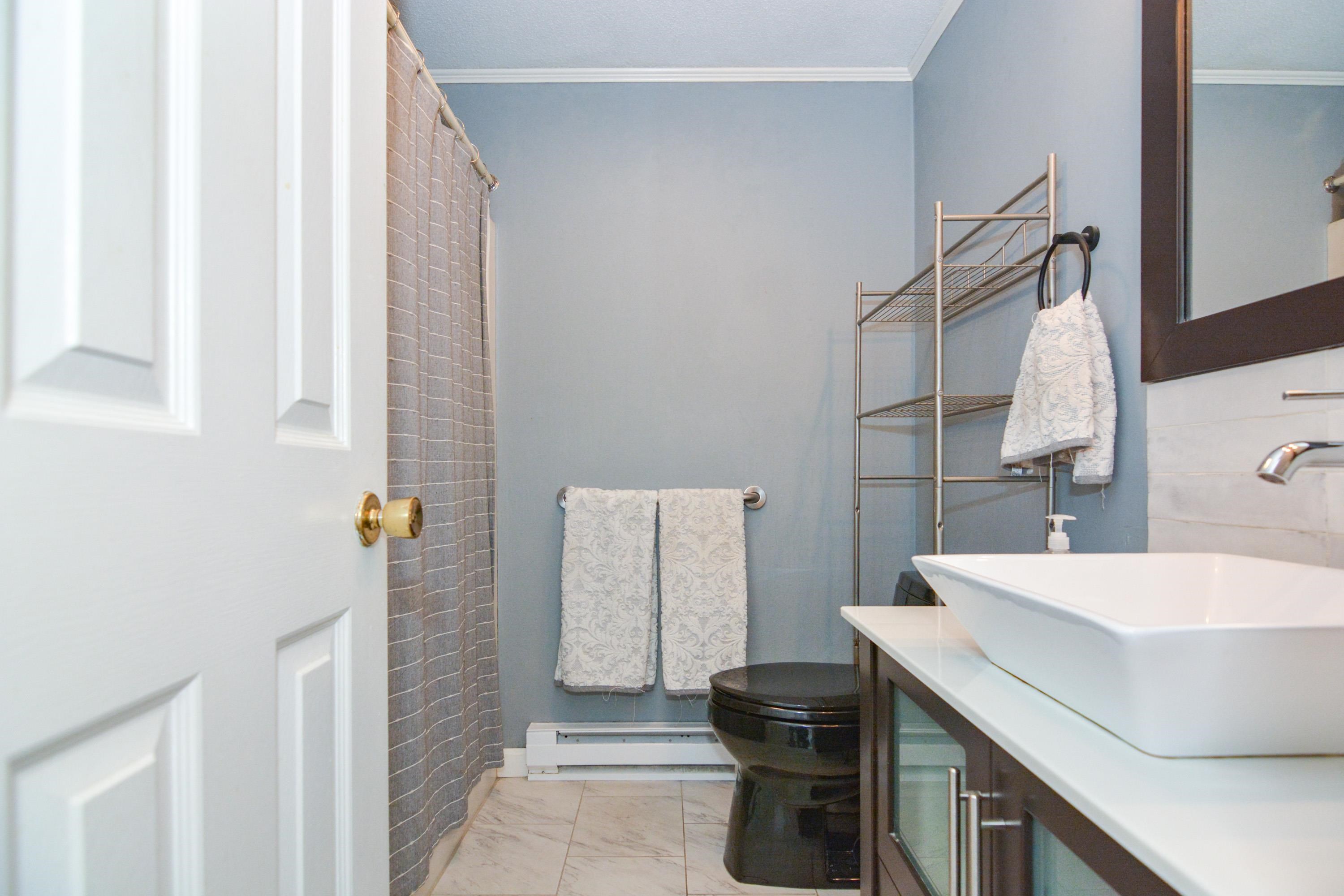 794 Court Street, Unit D Keene, NH 03431 - Photo 16 of 26