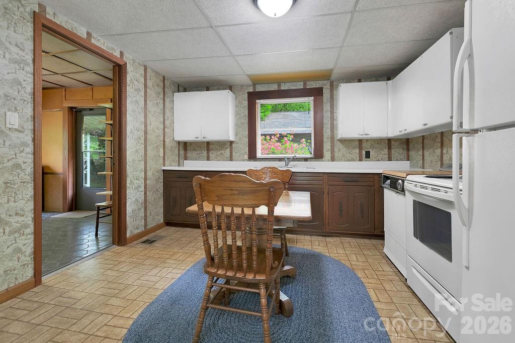 520 Blythe Road Pisgah Forest, NC 28768 - Photo 12 of 43