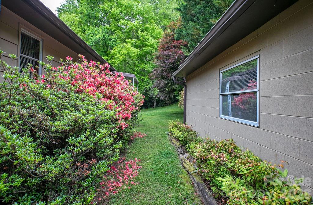 520 Blythe Road Pisgah Forest, NC 28768 - Photo 24 of 43