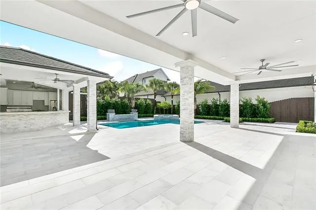 $1,950,000 | 4416 Rue Pl Pontchartrain, Kenner, LA 70065