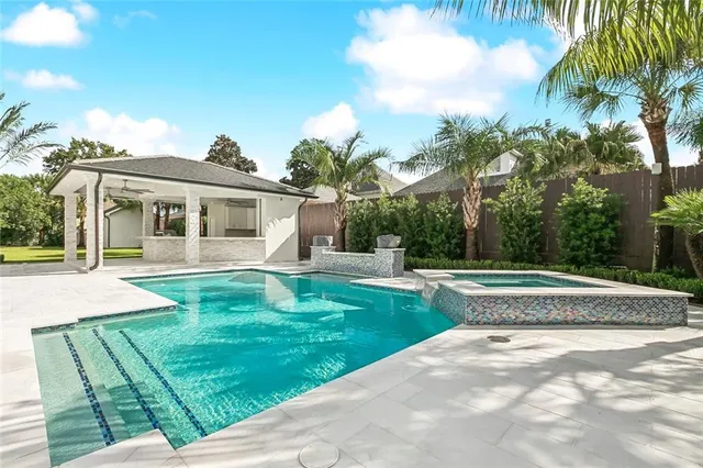 $1,950,000 | 4416 Rue Pl Pontchartrain, Kenner, LA 70065