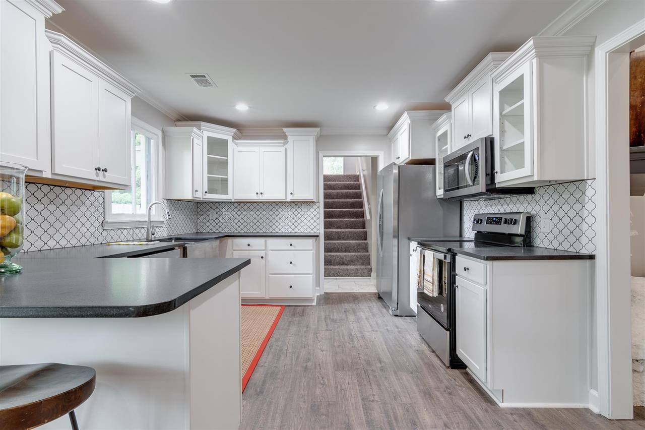2300 Kirby Road Memphis, TN 38119 - Photo 8 of 25 Gallery Image 8