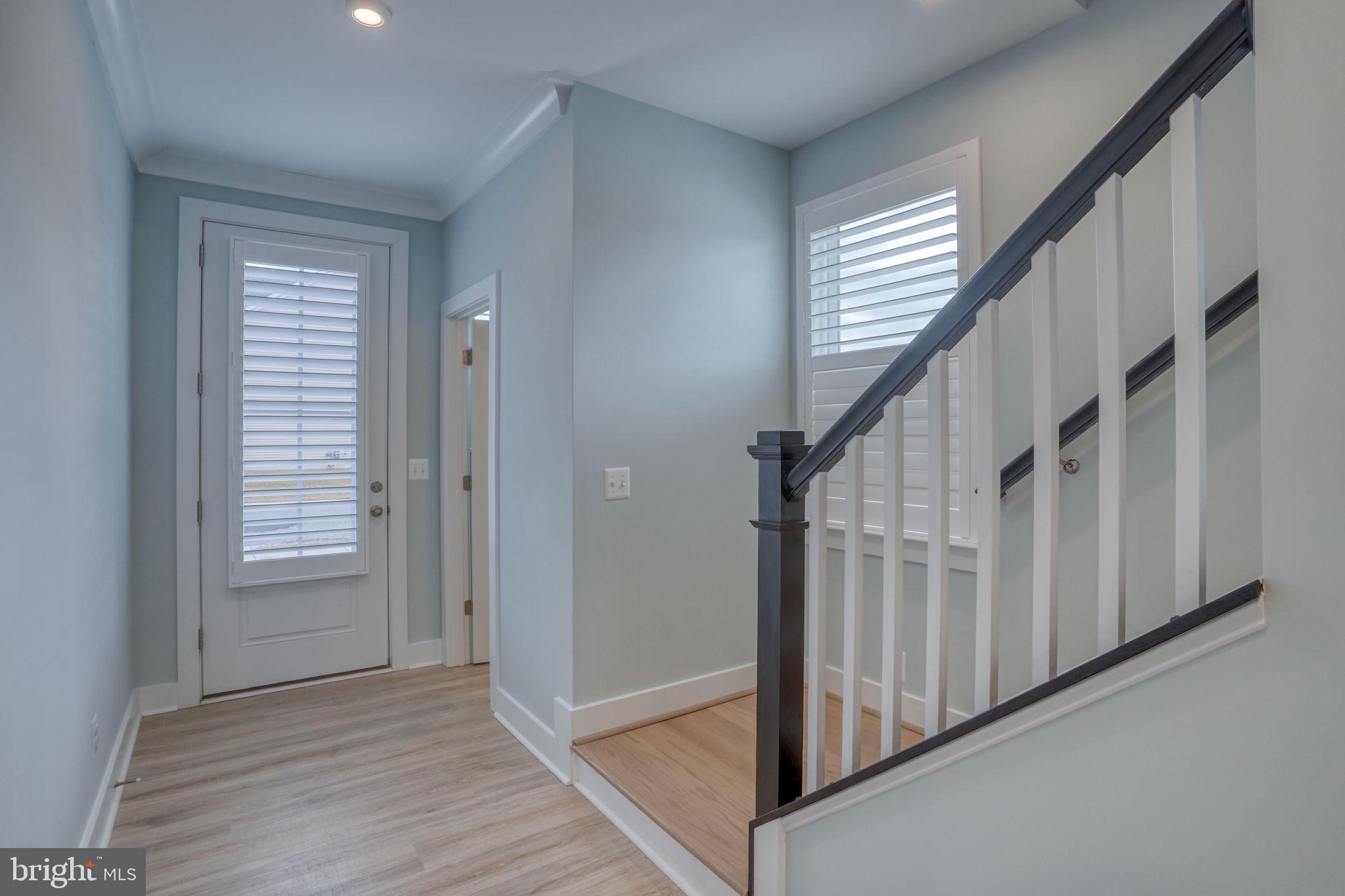 266 Exeter Street Ocean View, DE 19970 - Photo 17 of 62 Welcoming entry foyer