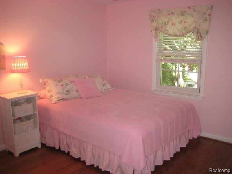 377 Lincoln Road Grosse Pointe, MI 48230 - Photo 14 of 17 377 Lincoln 005-001.jpg