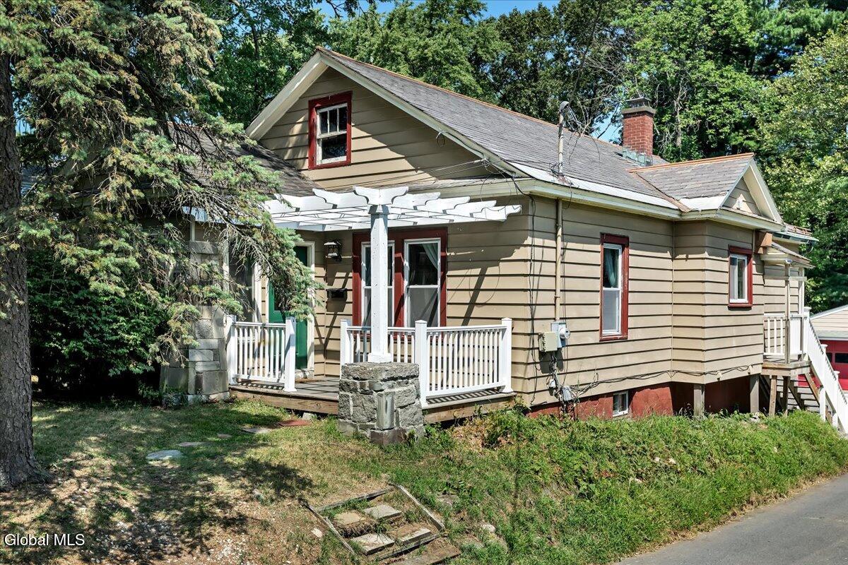 549 Watervliet Shaker Road Colonie, NY 12110 - Photo 2 of 42 06-IMG_1809