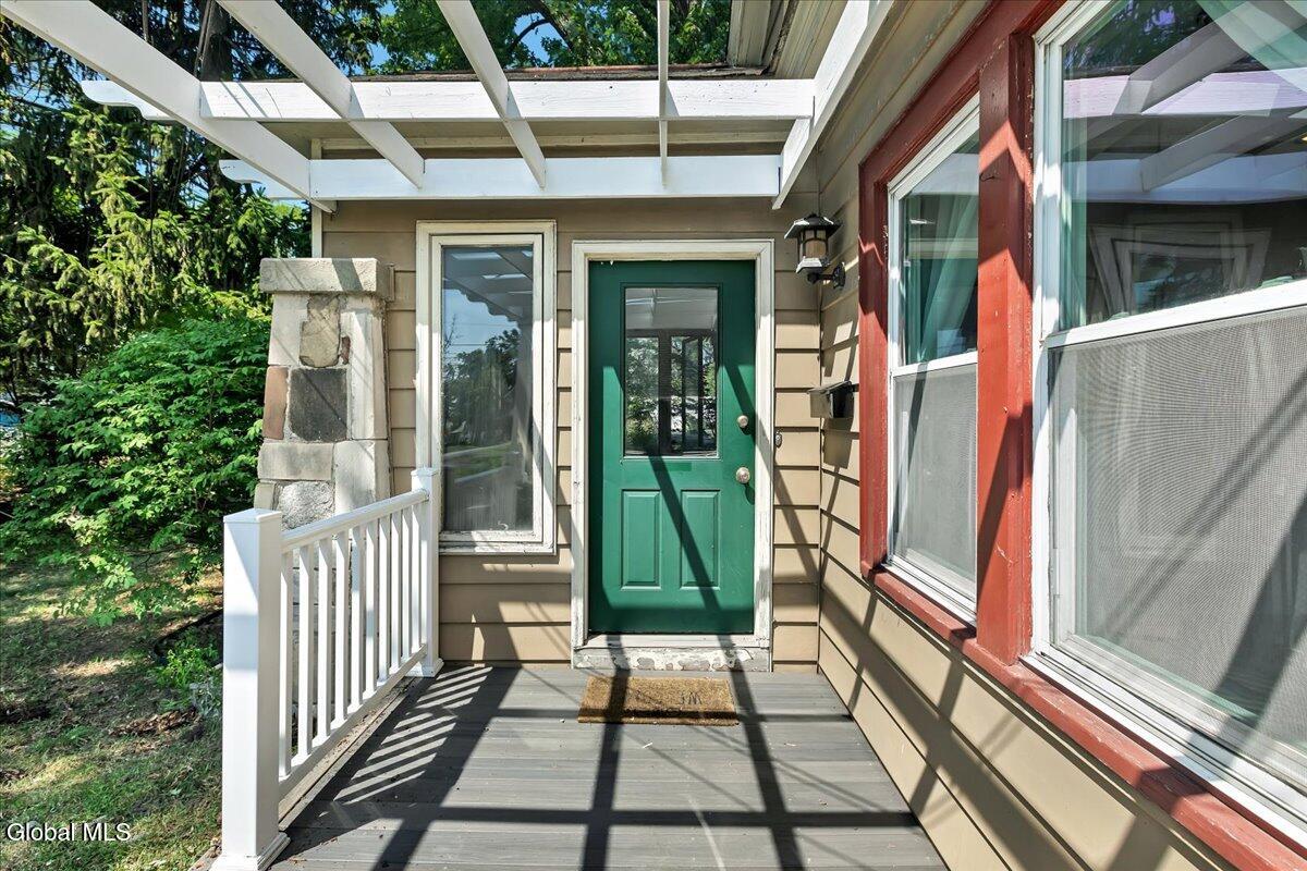 549 Watervliet Shaker Road Colonie, NY 12110 - Photo 7 of 42 09-IMG_1824