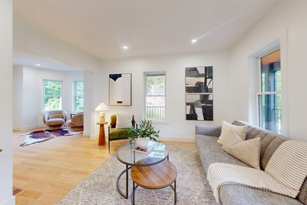 61 Forest Street Wakefield, MA 01880 - Photo 11 of 34