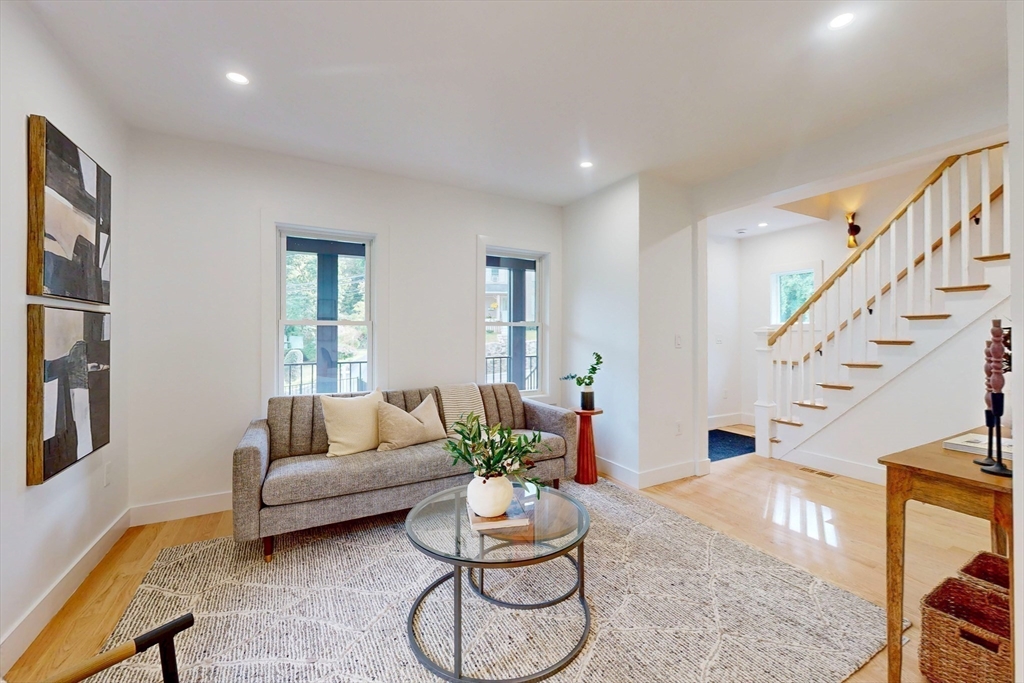 61 Forest Street Wakefield, MA 01880 - Photo 12 of 34