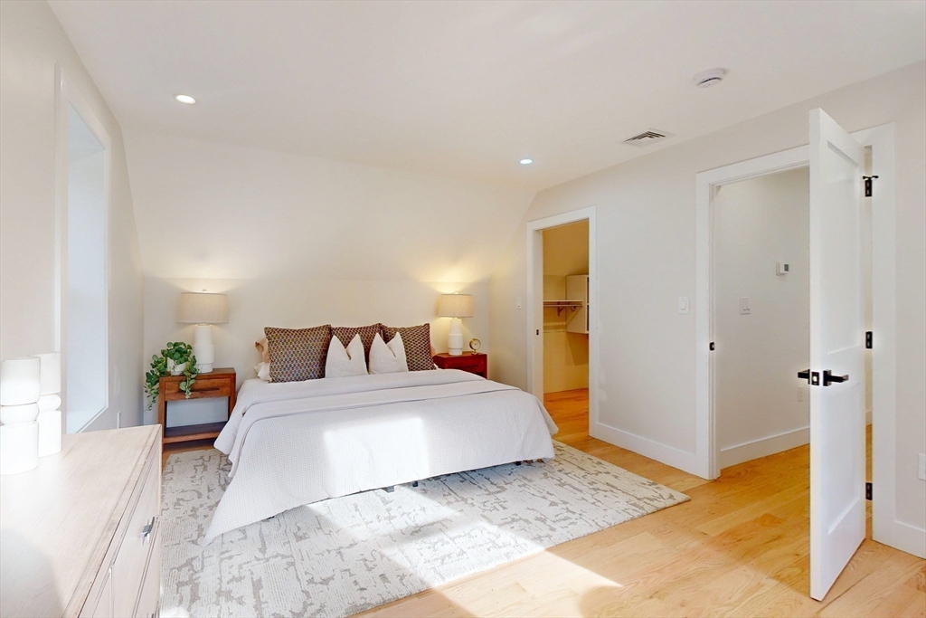 61 Forest Street Wakefield, MA 01880 - Photo 15 of 34