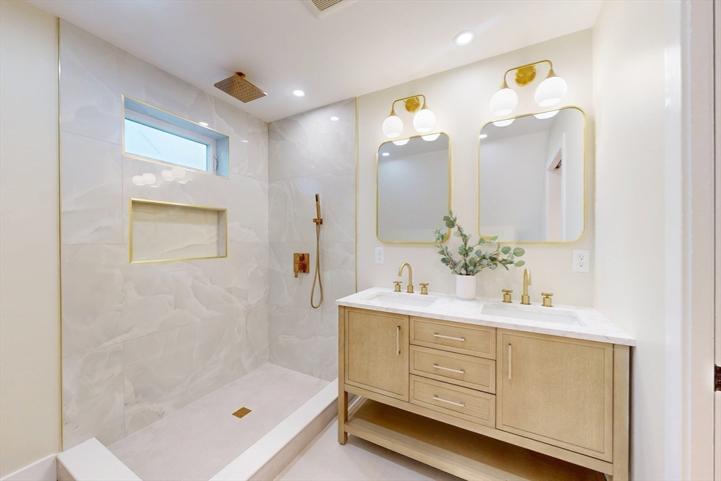 61 Forest Street Wakefield, MA 01880 - Photo 17 of 34