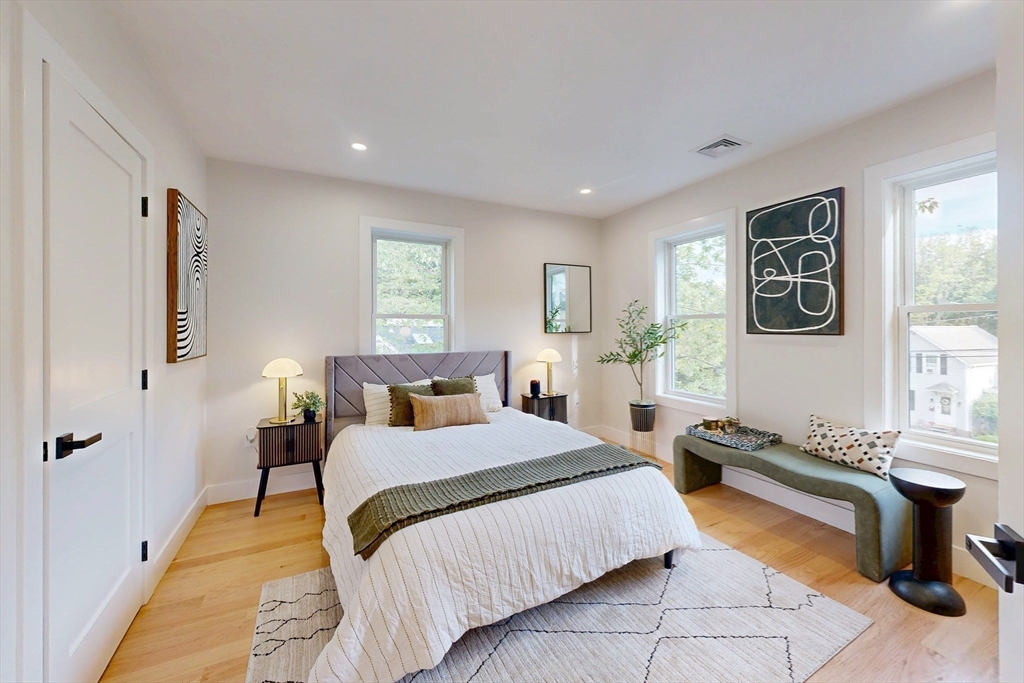 61 Forest Street Wakefield, MA 01880 - Photo 18 of 34