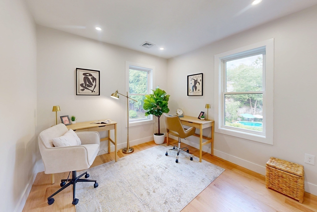 61 Forest Street Wakefield, MA 01880 - Photo 23 of 34