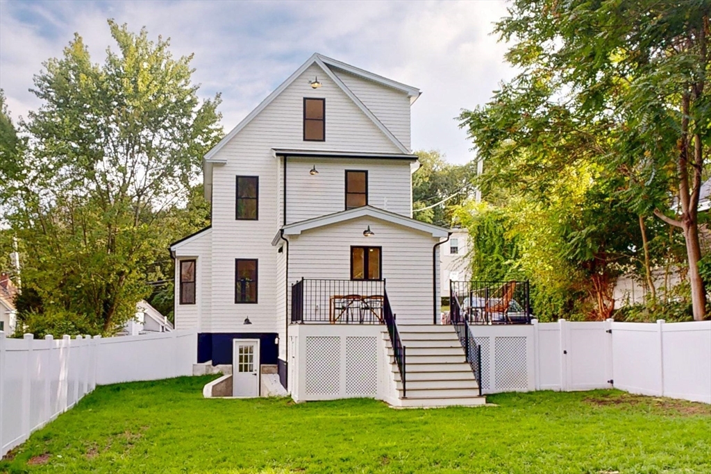 61 Forest Street Wakefield, MA 01880 - Photo 32 of 34