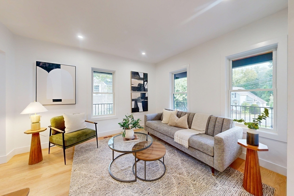 61 Forest Street Wakefield, MA 01880 - Photo 10 of 34