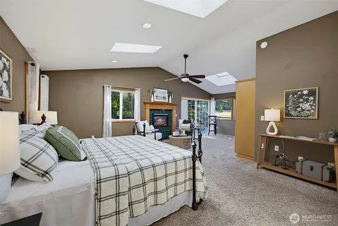 $1,183,000 | 8802 Key Peninsula Highway Northwest, Lakebay, WA 98349