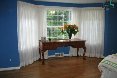 565 Lincoln Road Grosse Pointe, MI 48230 - Photo 4 of 9 854248-3.JPG