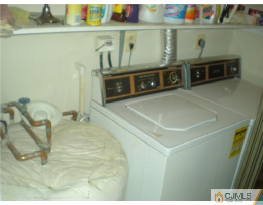 705 B Croydon Road Monroe Township, NJ 08831 - Photo 12 of 19 Gallery Image 12