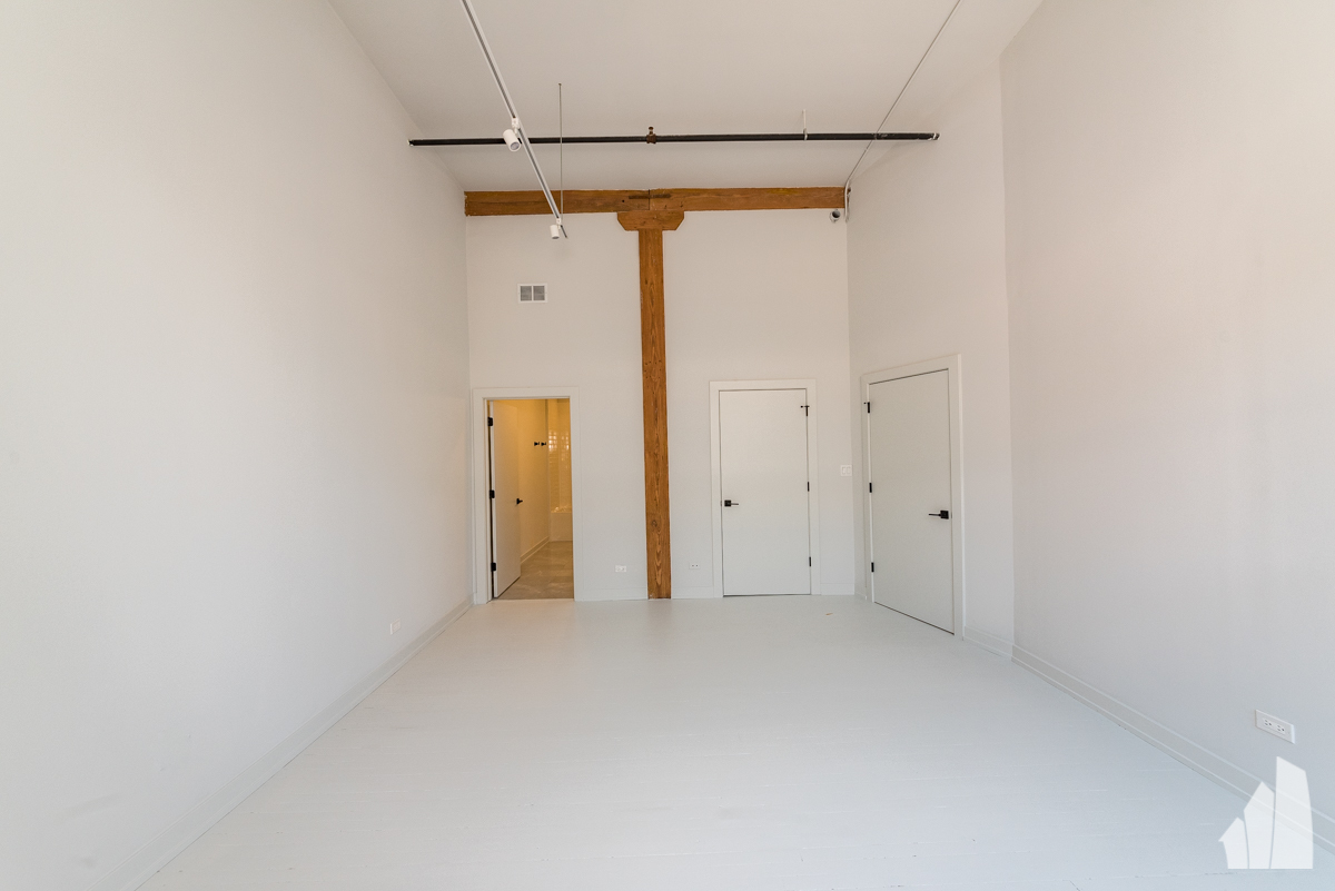 213 North Racine Avenue, Unit 303 Chicago, IL 60607 - Photo 9 of 18