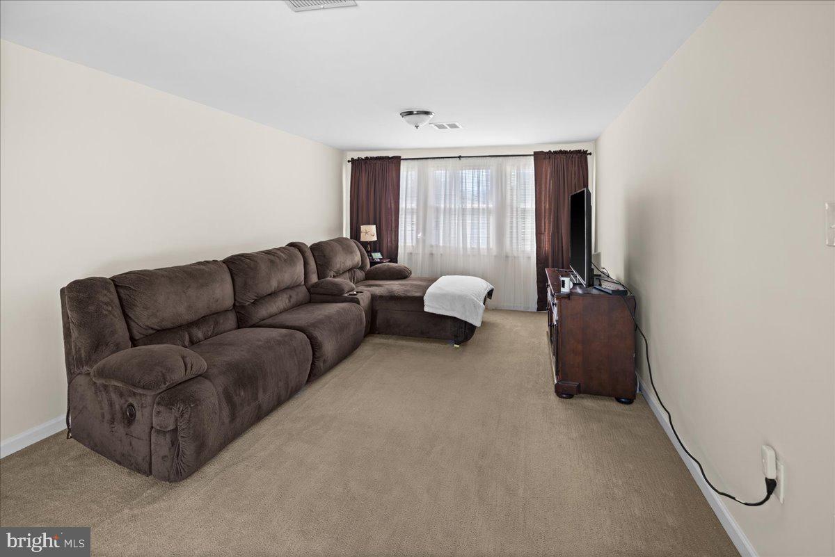 1108 Rudder Avenue Manahawkin, NJ 08050 - Photo 13 of 28 Family Room