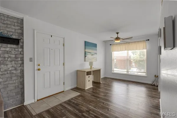 $172,000 | 1943 Greenpoint Drive, Unit 302, Kirkwood, MO 63122