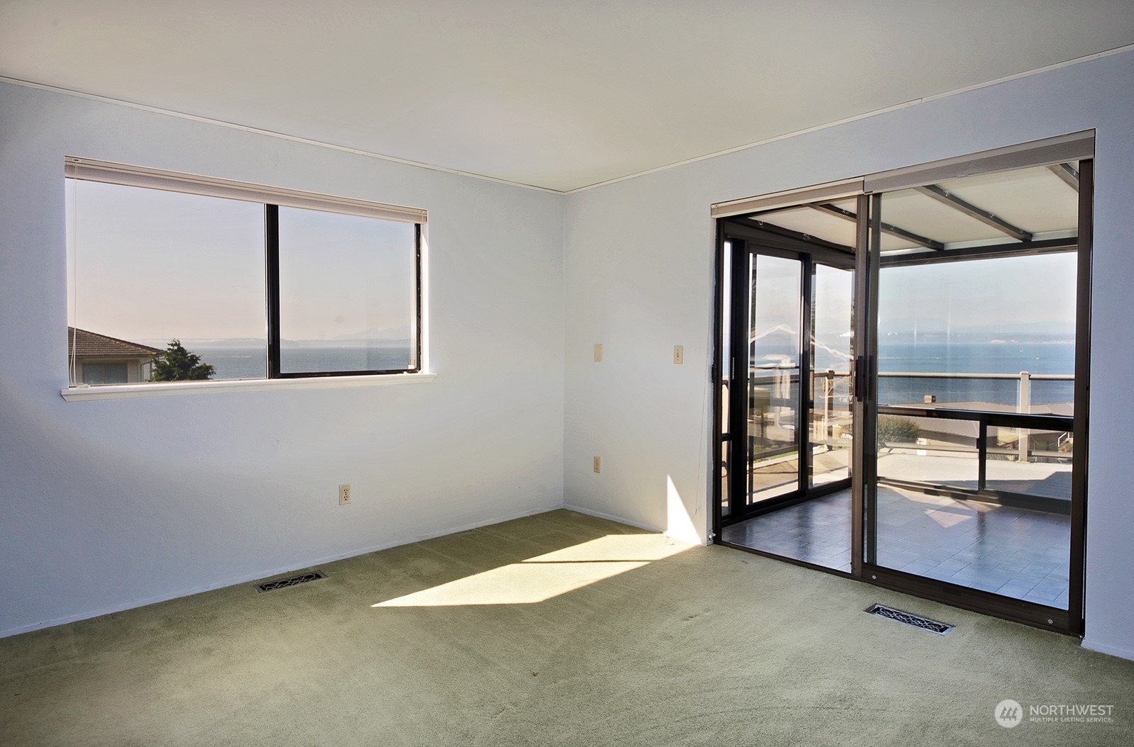 5496 Windmill Lane Freeland, WA 98249 - Photo 12 of 40