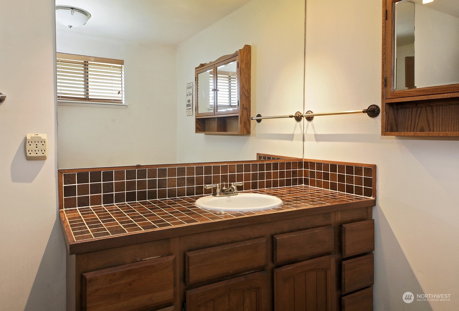 5496 Windmill Lane Freeland, WA 98249 - Photo 14 of 40