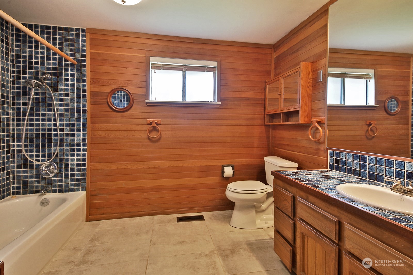 5496 Windmill Lane Freeland, WA 98249 - Photo 16 of 40