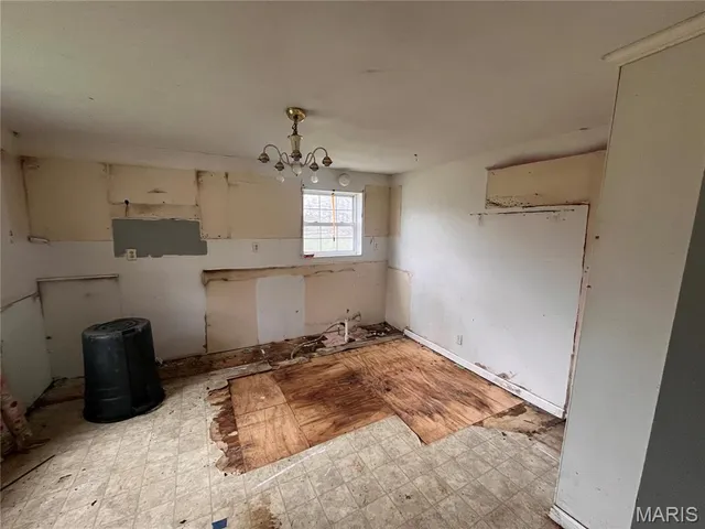 $69,900 | 1487 County Road 467, Poplar Bluff, MO 63901