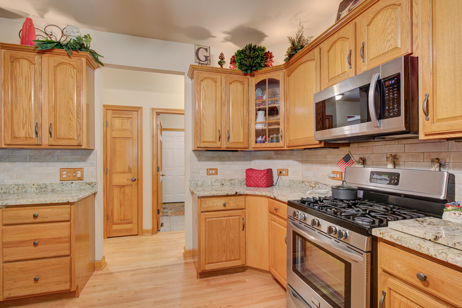 1353 Oak Ridge Lane Montgomery, IL 60538 - Photo 17 of 68 Gallery Image 17