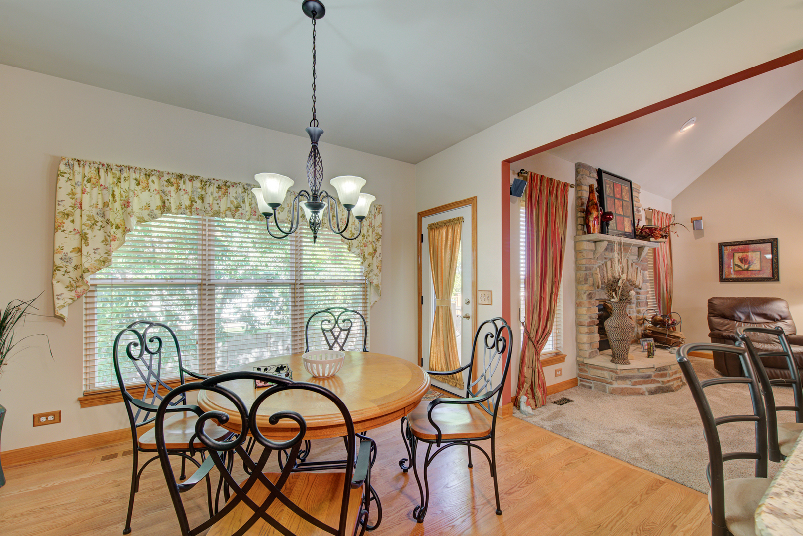 1353 Oak Ridge Lane Montgomery, IL 60538 - Photo 20 of 68 Gallery Image 20