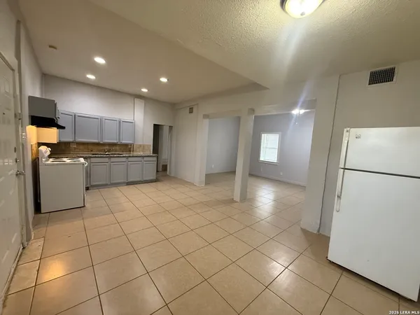 $1,550 | 351 Cortez Avenue, Unit 1, San Antonio, TX 78237