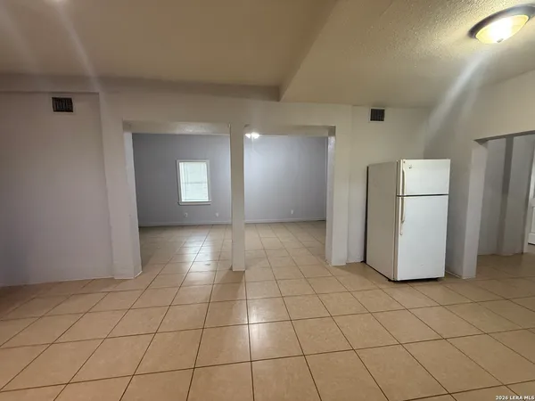 $1,550 | 351 Cortez Avenue, Unit 1, San Antonio, TX 78237
