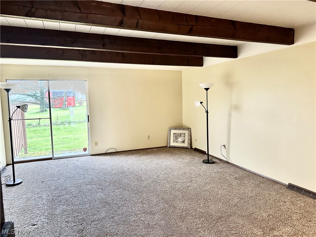 5221 Cline Road, Unit F Kent, OH 44240 - Photo 11 of 34 Living room with patio doors to backyard patio