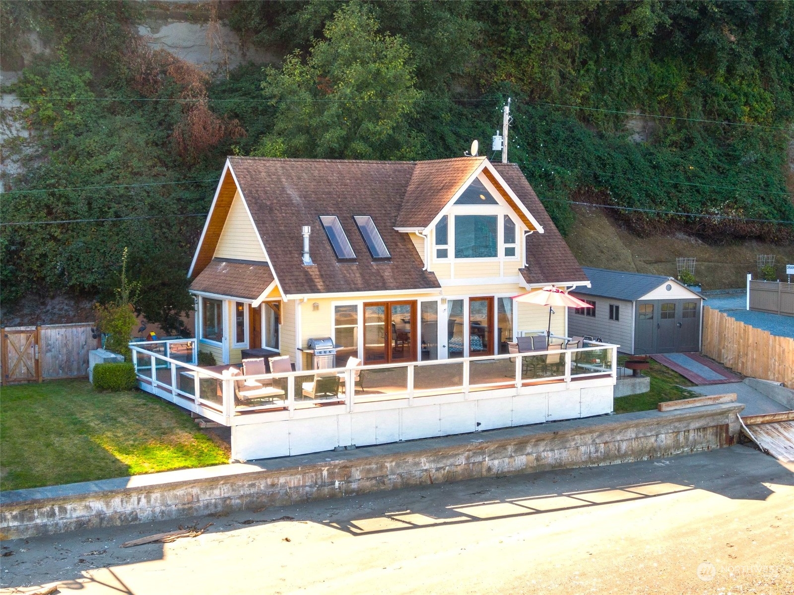 5979 Hastings Road Langley, WA 98260 - Photo 1 of 35 Gallery Image 1