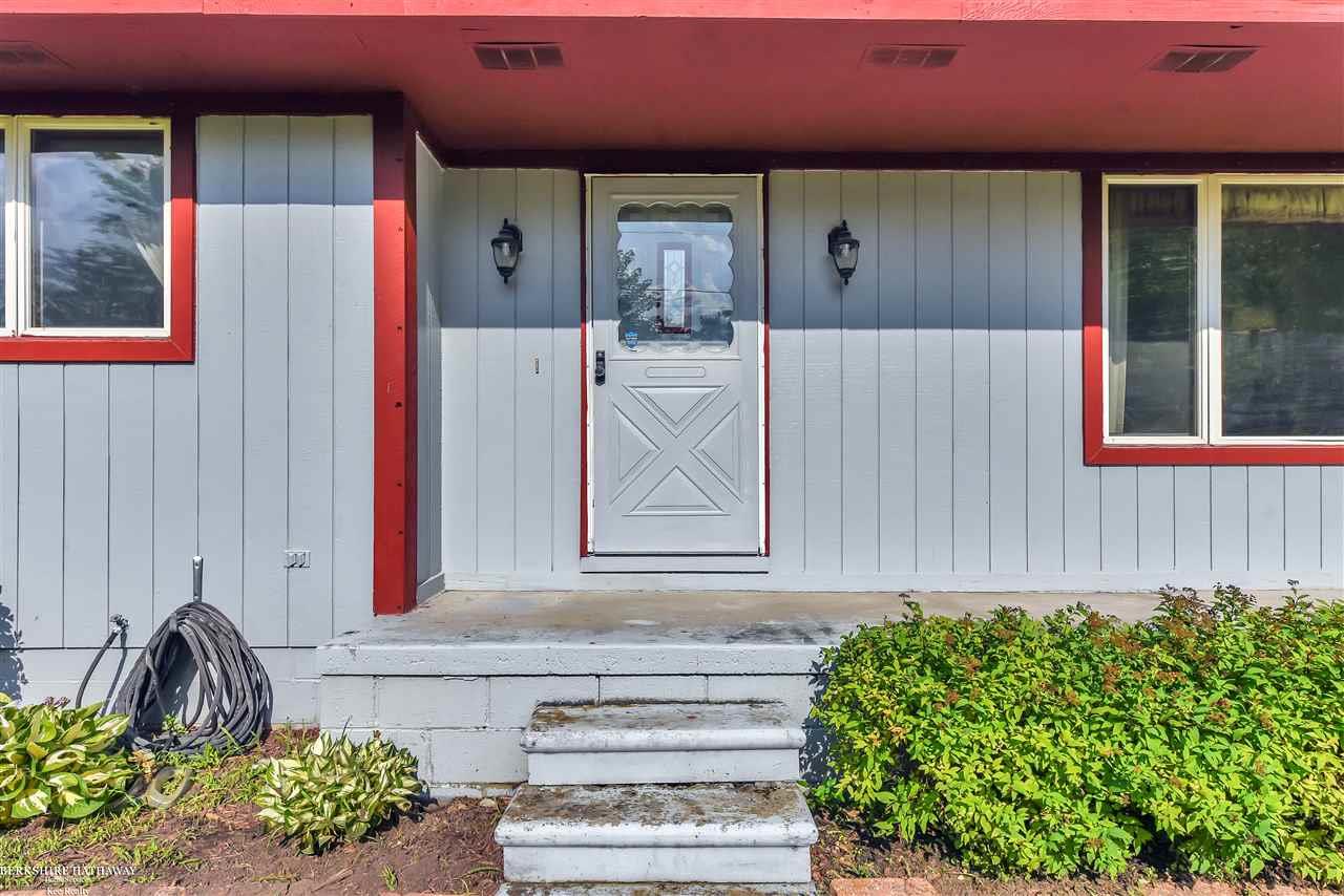 73040 Memphis Ridge Road Richmond, MI 48062 - Photo 5 of 31 50018337-4.JPG