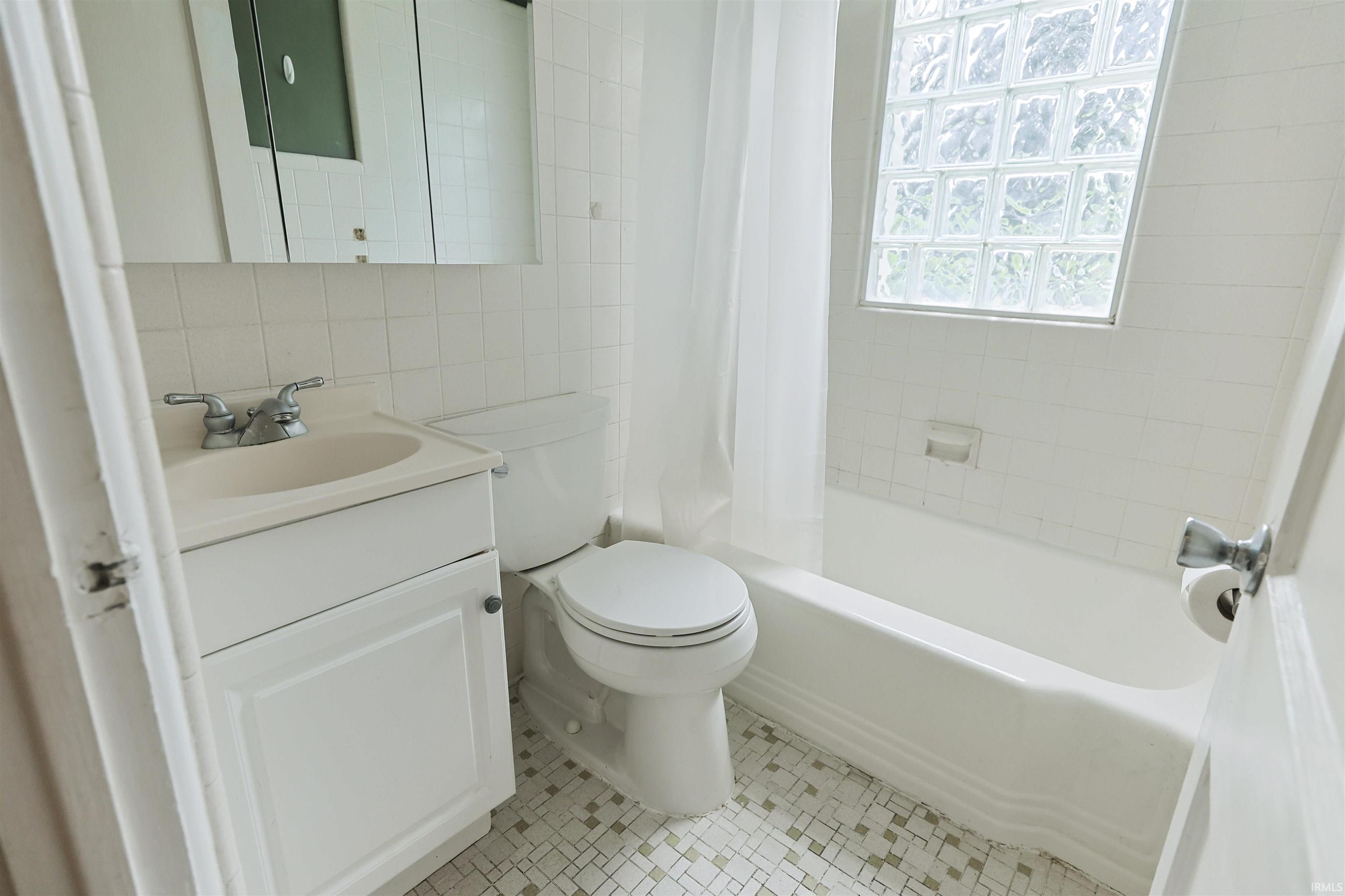 2025 Riverside Drive South Bend, IN 46616 - Photo 19 of 48 Gallery Image 19