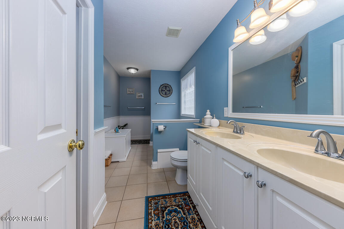 404 Neuchatel Road New Bern, NC 28562 - Photo 12 of 20 IMG_9530-Edit