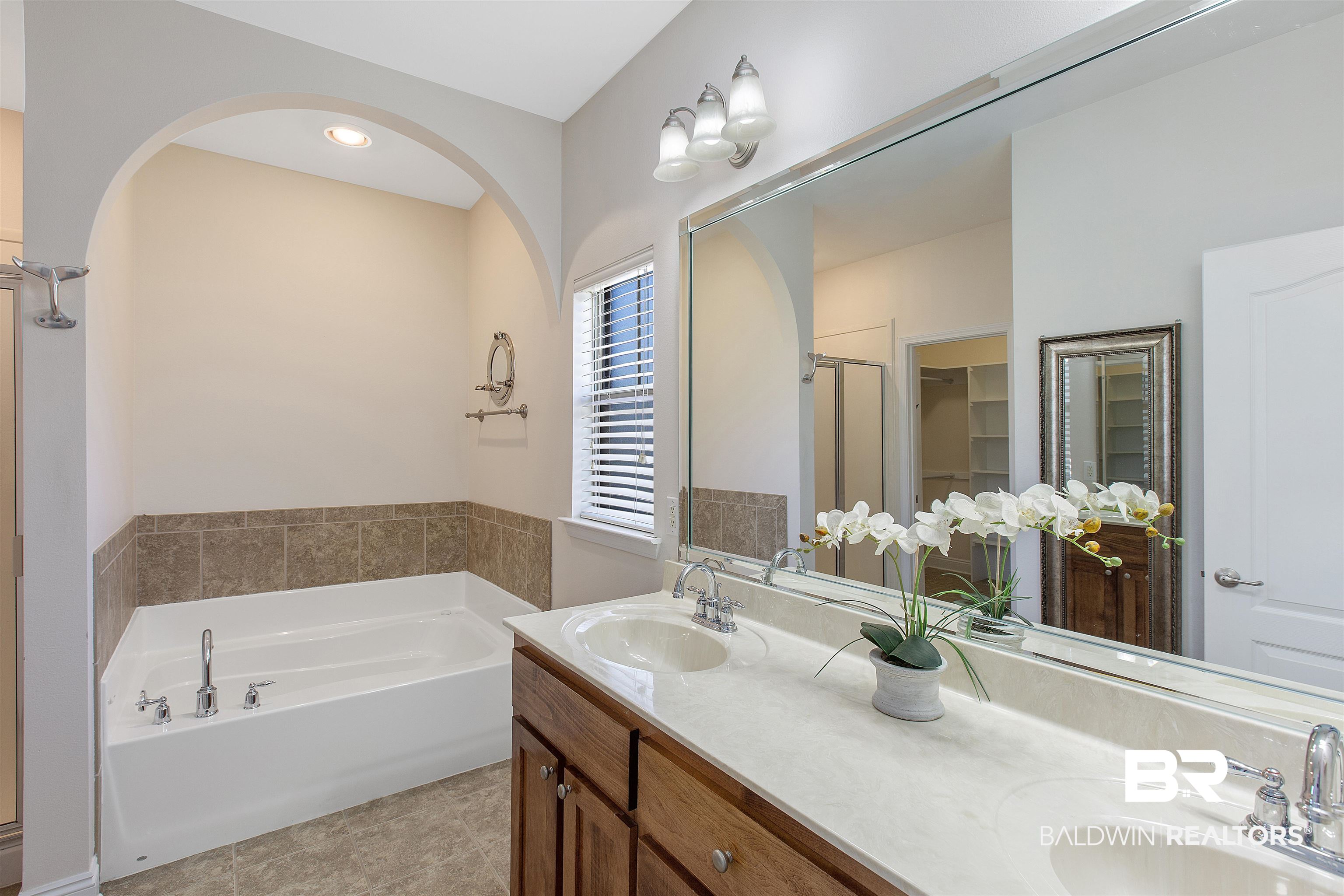 9550 Autauga Bend Daphne, AL 36526 - Photo 15 of 28 PRIMARY BATHROOM