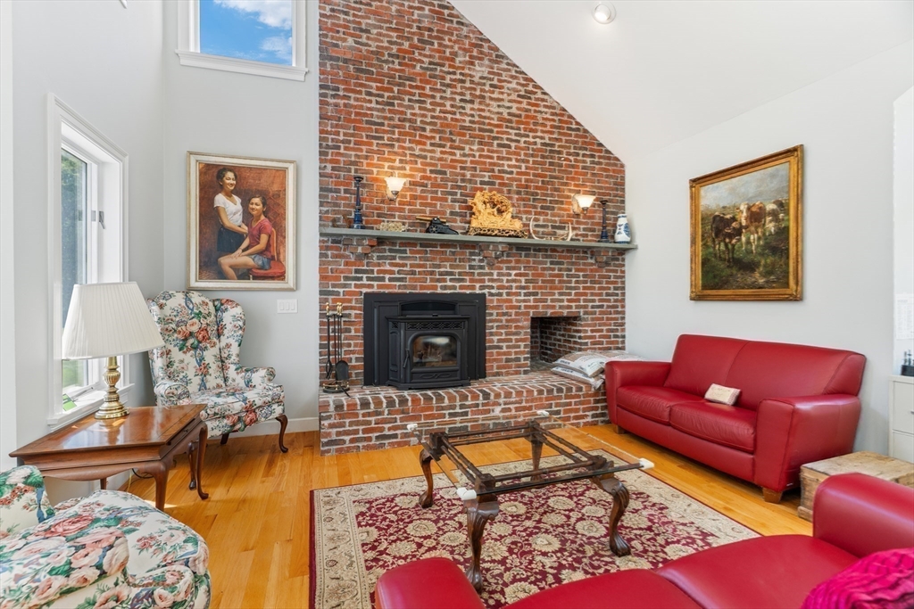 123 Farm Street Dover, MA 02030 - Photo 13 of 31