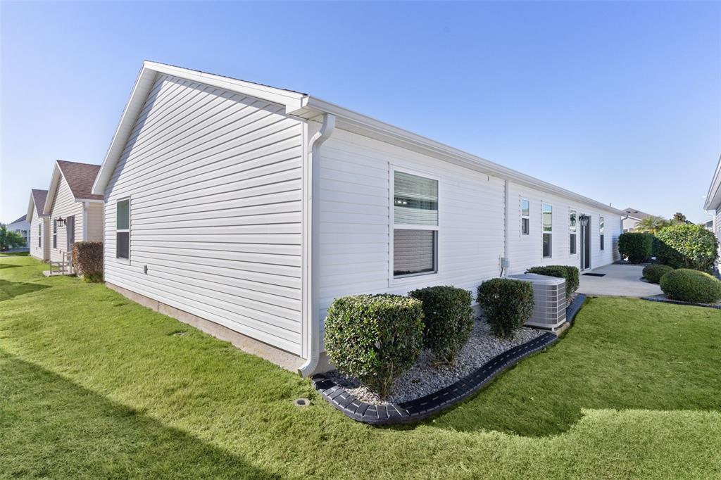 5705 Craft Court The Villages, FL 32163 - Photo 4 of 48