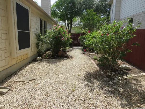 $1,900 | 508 Foxford Run Drive, Schertz, TX 78108