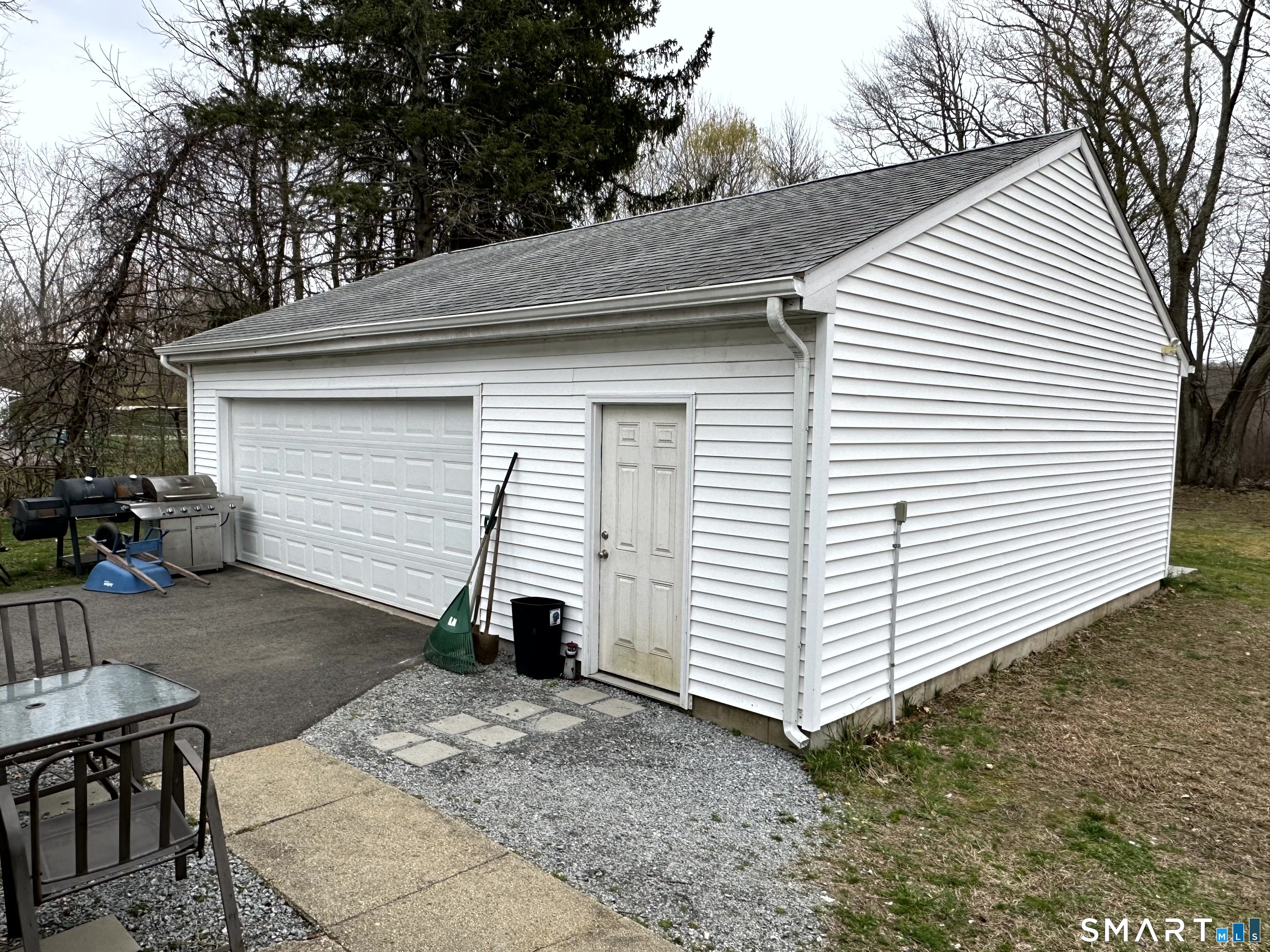 320 Halls Hill Road Colchester, CT 06415 - Photo 8 of 18