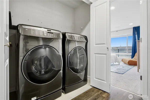$668,500 | 13145 83rd Lane South, Unit 9 3, Seattle, WA 98178