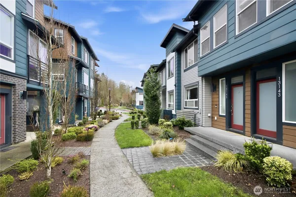 $668,500 | 13145 83rd Lane South, Unit 9 3, Seattle, WA 98178