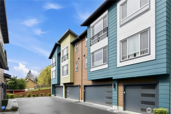 $668,500 | 13145 83rd Lane South, Unit 9 3, Seattle, WA 98178