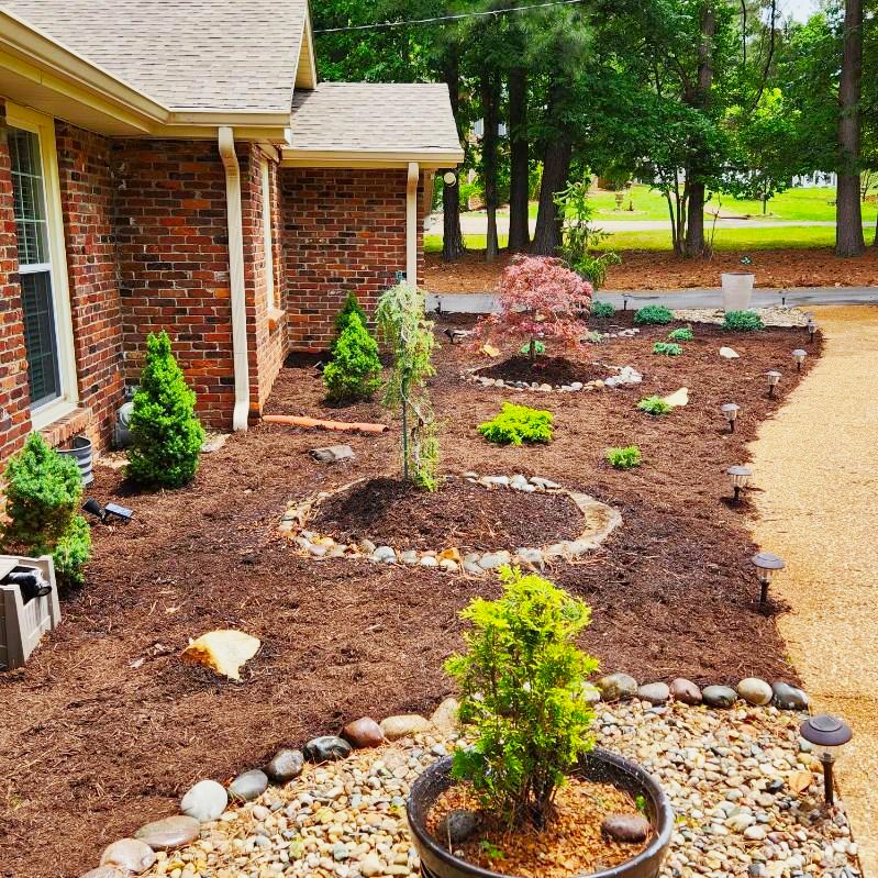 303 Raintree Drive Hendersonville, TN 37075 - Photo 4 of 36 a front view of a house with a yard