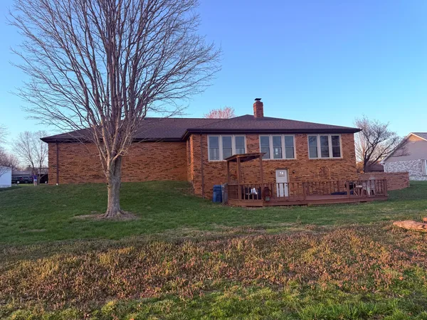 $299,900 | 1815 Paula Lane, Marion, IL 62959