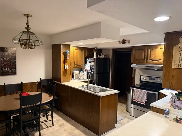 $299,900 | 1815 Paula Lane, Marion, IL 62959