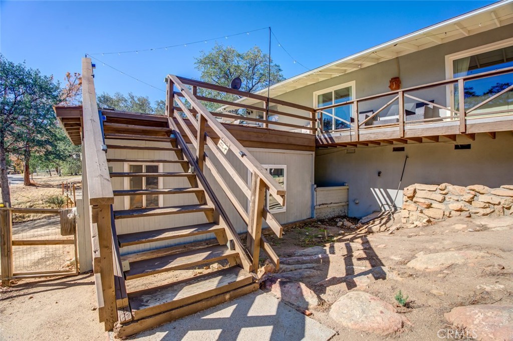 245 Mountain Shadow Road Wofford Heights, CA 93285 - Photo 25 of 72 a view of entryway with a balcony